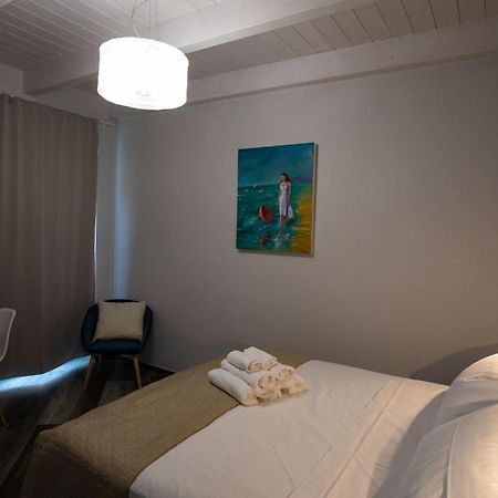 Al 54 Accommodation ซัน เบเนเดตโต เดล ตรอนโต ภายนอก รูปภาพ