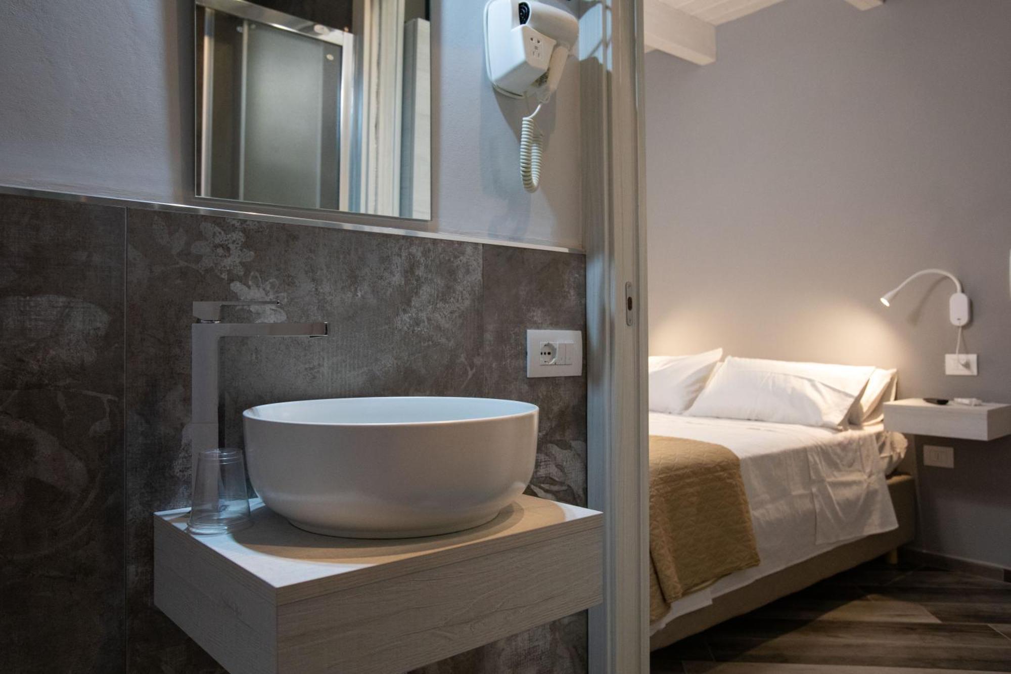 Al 54 Accommodation ซัน เบเนเดตโต เดล ตรอนโต ภายนอก รูปภาพ