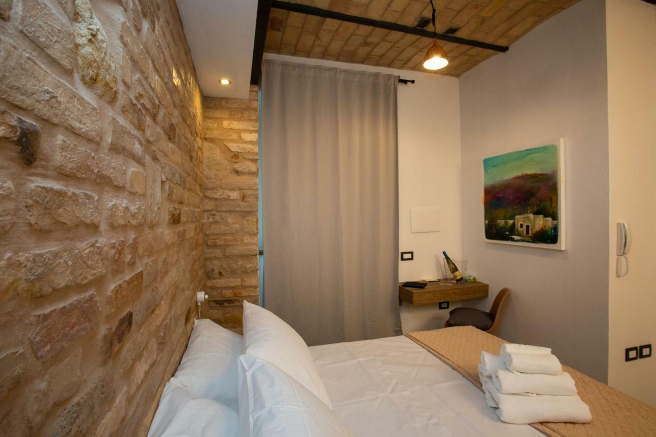 Al 54 Accommodation ซัน เบเนเดตโต เดล ตรอนโต ภายนอก รูปภาพ