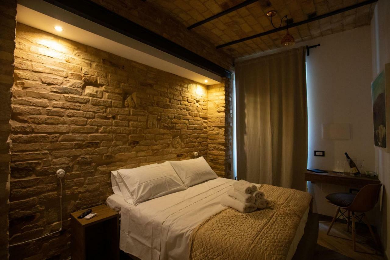 Al 54 Accommodation ซัน เบเนเดตโต เดล ตรอนโต ภายนอก รูปภาพ