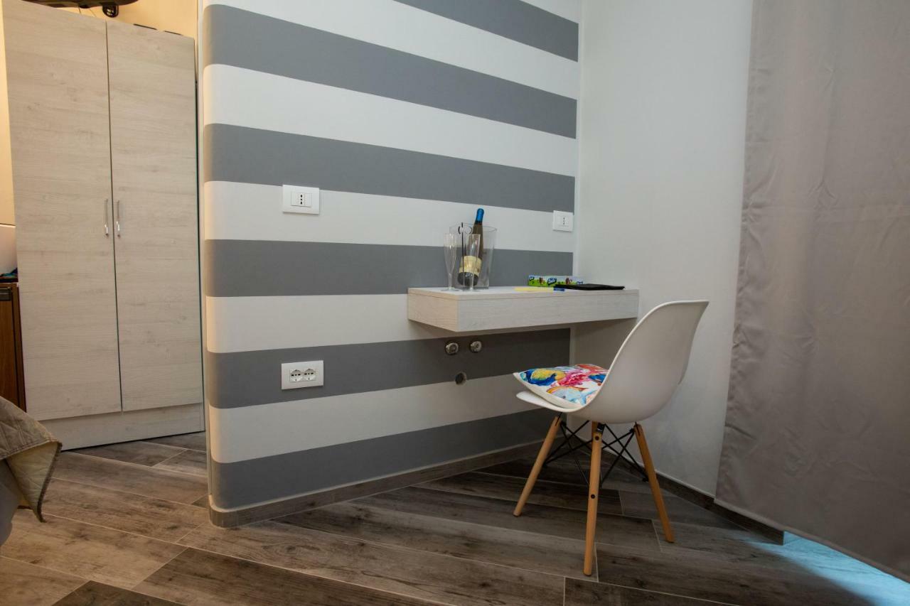 Al 54 Accommodation ซัน เบเนเดตโต เดล ตรอนโต ภายนอก รูปภาพ